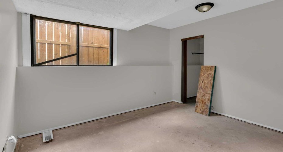 4347 70 Street, Calgary, Alberta T3B2K4, 3 Bedroom Bedrooms, 0 ,2 BathroomBathrooms,Residential,For Sale,70,0,A2326727