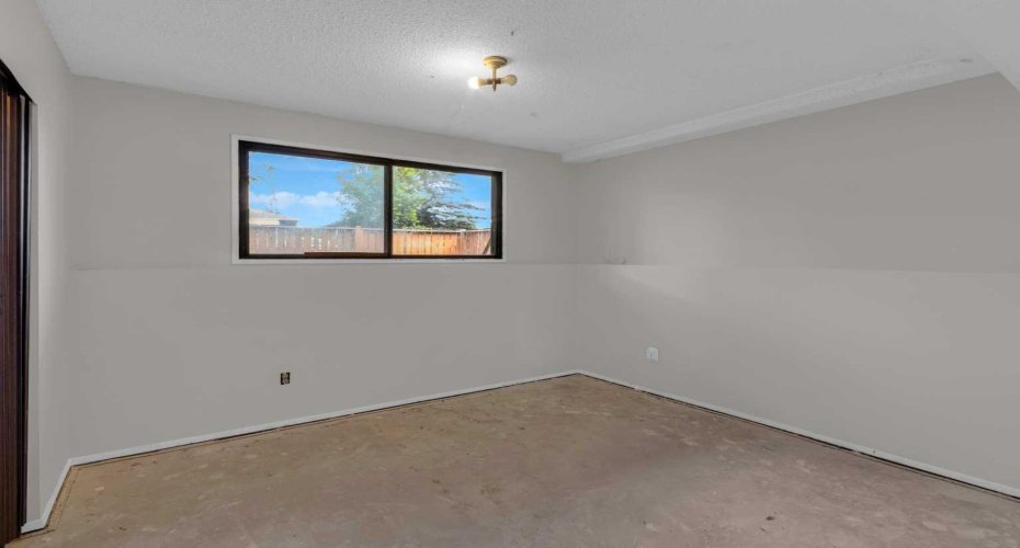 4347 70 Street, Calgary, Alberta T3B2K4, 3 Bedroom Bedrooms, 0 ,2 BathroomBathrooms,Residential,For Sale,70,0,A2326727