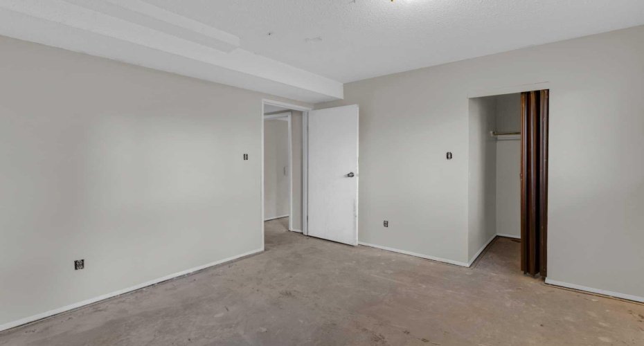 4347 70 Street, Calgary, Alberta T3B2K4, 3 Bedroom Bedrooms, 0 ,2 BathroomBathrooms,Residential,For Sale,70,0,A2326727