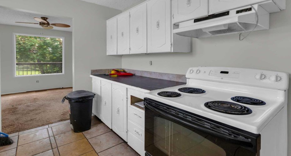 4347 70 Street, Calgary, Alberta T3B2K4, 3 Bedroom Bedrooms, 0 ,2 BathroomBathrooms,Residential,For Sale,70,0,A2326727