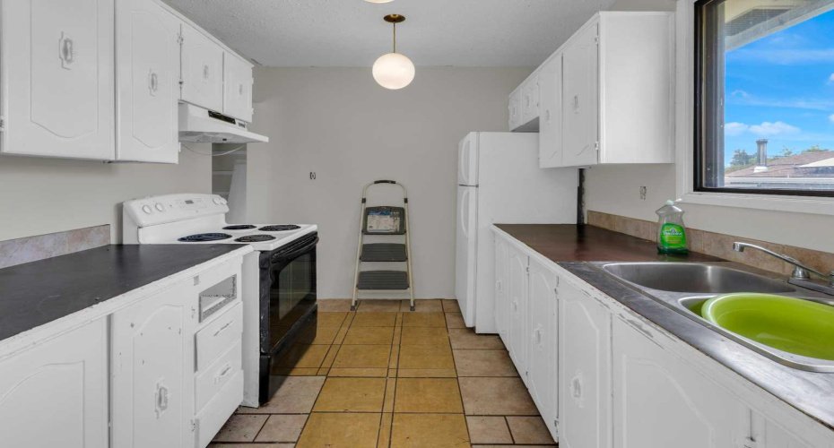 4347 70 Street, Calgary, Alberta T3B2K4, 3 Bedroom Bedrooms, 0 ,2 BathroomBathrooms,Residential,For Sale,70,0,A2326727