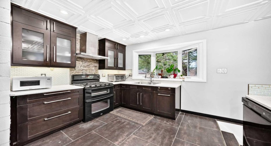4832 Worcester Drive, Calgary, Alberta T3C3L6, 5 Bedroom Bedrooms, 0 ,2 BathroomBathrooms,Residential,For Sale,Worcester,0,A2326753
