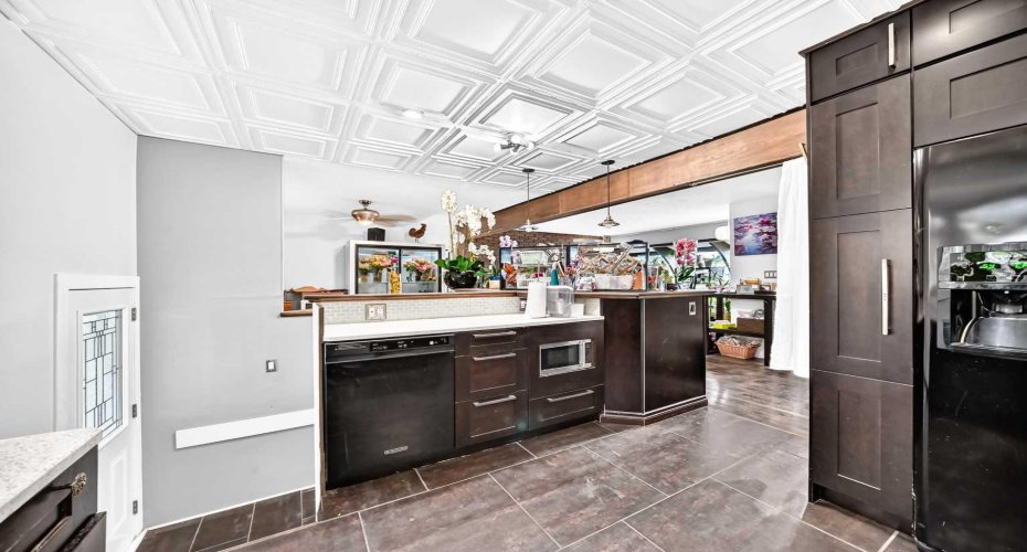 4832 Worcester Drive, Calgary, Alberta T3C3L6, 5 Bedroom Bedrooms, 0 ,2 BathroomBathrooms,Residential,For Sale,Worcester,0,A2326753