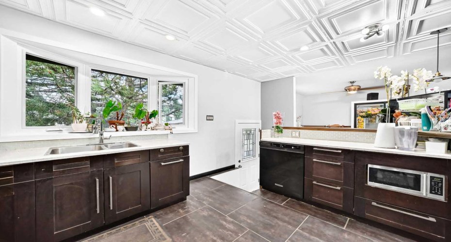 4832 Worcester Drive, Calgary, Alberta T3C3L6, 5 Bedroom Bedrooms, 0 ,2 BathroomBathrooms,Residential,For Sale,Worcester,0,A2326753
