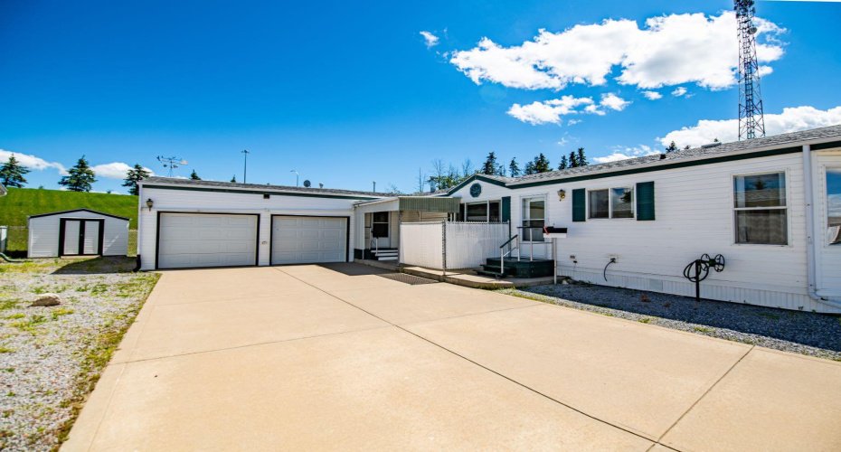 37534 England Way, Rural Red Deer County, Alberta T4S2C3, 2 Bedroom Bedrooms, 0 ,2 BathroomBathrooms,Mobile,For Sale,England,0,A2326764