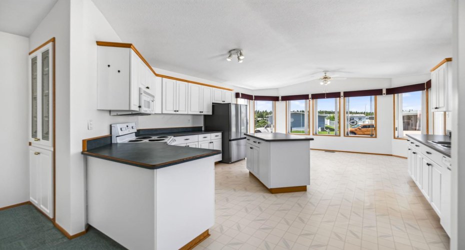 37534 England Way, Rural Red Deer County, Alberta T4S2C3, 2 Bedroom Bedrooms, 0 ,2 BathroomBathrooms,Mobile,For Sale,England,0,A2326764