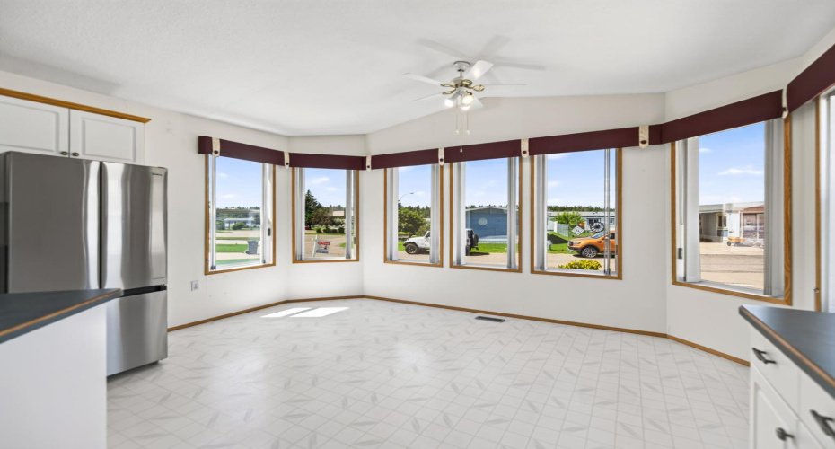 37534 England Way, Rural Red Deer County, Alberta T4S2C3, 2 Bedroom Bedrooms, 0 ,2 BathroomBathrooms,Mobile,For Sale,England,0,A2326764