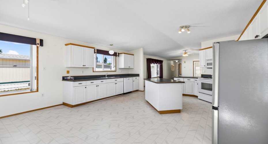 37534 England Way, Rural Red Deer County, Alberta T4S2C3, 2 Bedroom Bedrooms, 0 ,2 BathroomBathrooms,Mobile,For Sale,England,0,A2326764