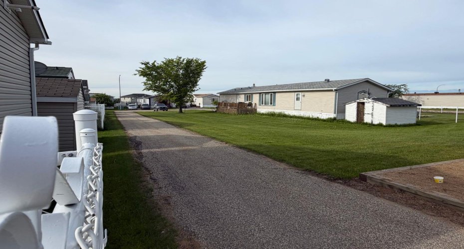 10615 88 Street, Grande Prairie, Alberta T8X 1P5, 3 Bedroom Bedrooms, 0 ,2 BathroomBathrooms,Mobile,For Sale,88,0,A2326765