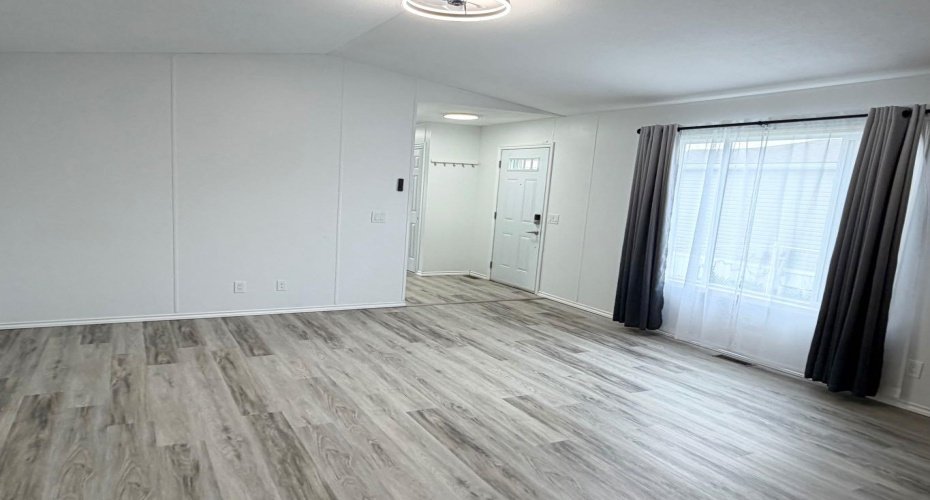 10615 88 Street, Grande Prairie, Alberta T8X 1P5, 3 Bedroom Bedrooms, 0 ,2 BathroomBathrooms,Mobile,For Sale,88,0,A2326765