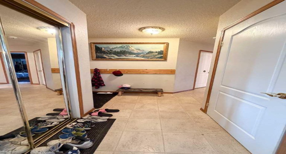 64 Park Circle, Whitecourt, Alberta T7S1S7, 5 Bedroom Bedrooms, 0 ,2 BathroomBathrooms,Residential,For Sale,Park,0,A2326777
