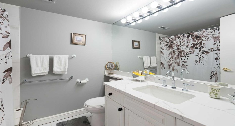 202 Braeglen Close, Calgary, Alberta T2W 2B1, 2 Bedroom Bedrooms, 0 ,1 BathroomBathrooms,Residential,For Sale,Braeglen,0,A2326803