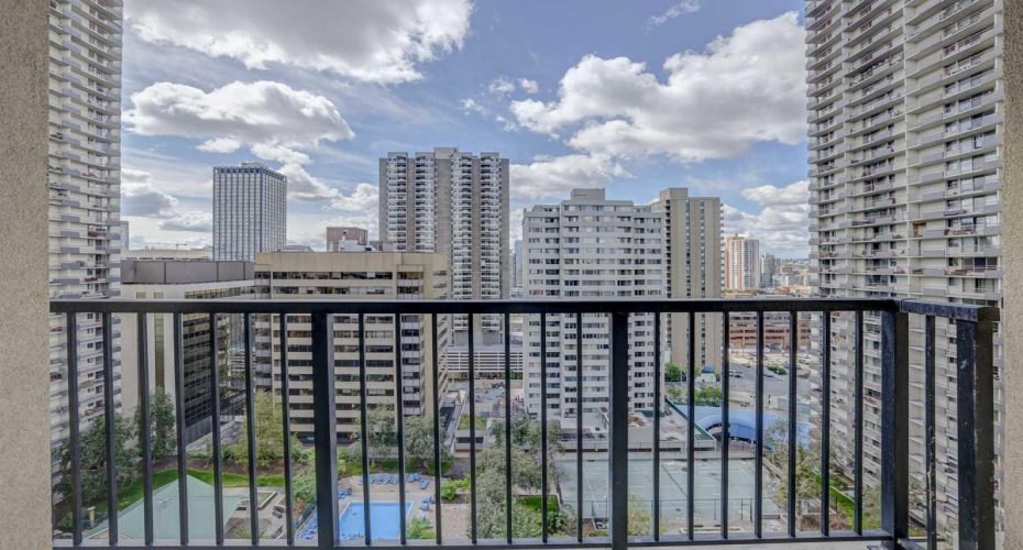 930 6 Avenue, Calgary, Alberta T2P 1J3, 1 Bedroom Bedrooms, 0 ,1 BathroomBathrooms,Residential,For Sale,6,0,A2326811