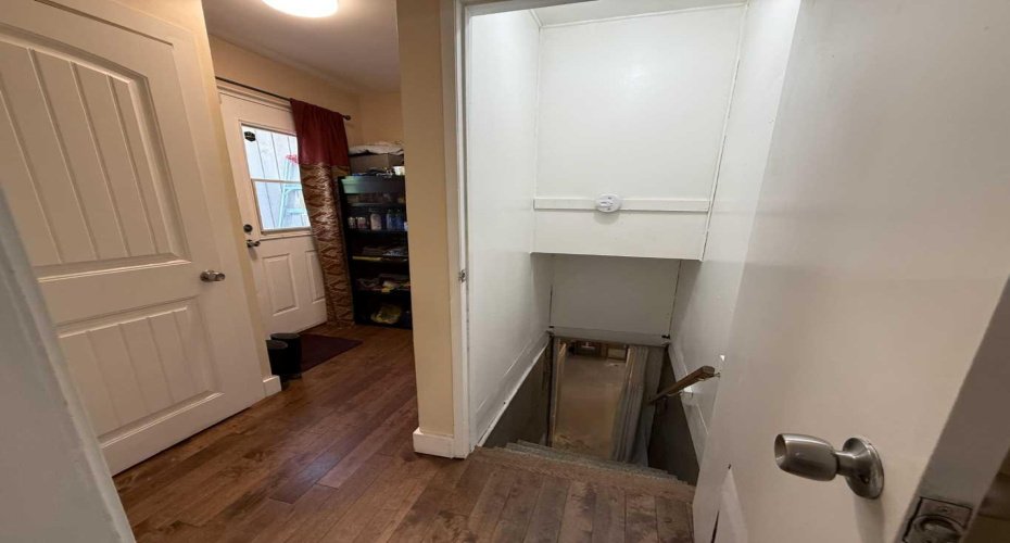 304 5 Avenue, Hanna, Alberta T0J 1P0, 3 Bedroom Bedrooms, 0 ,2 BathroomBathrooms,Residential,For Sale,5,0,A2326822