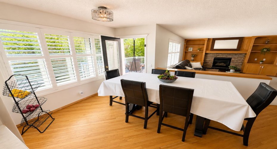 513 Sierra Madre Court, Calgary, Alberta T3H 3H5, 5 Bedroom Bedrooms, 0 ,4 BathroomBathrooms,Residential,For Sale,Sierra Madre,0,A2326834