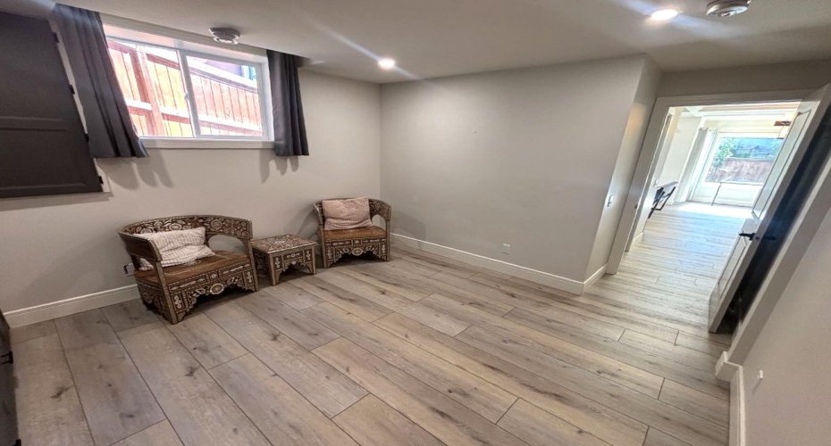 513 Sierra Madre Court, Calgary, Alberta T3H 3H5, 5 Bedroom Bedrooms, 0 ,4 BathroomBathrooms,Residential,For Sale,Sierra Madre,0,A2326834