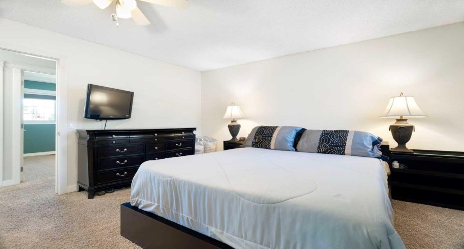 76 Pinebrook Close, Calgary, Alberta T1Y 3X5, 4 Bedroom Bedrooms, 0 ,3 BathroomBathrooms,Residential,For Sale,Pinebrook,0,A2326850