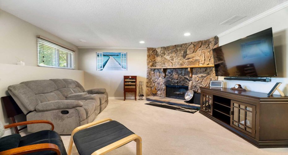 76 Pinebrook Close, Calgary, Alberta T1Y 3X5, 4 Bedroom Bedrooms, 0 ,3 BathroomBathrooms,Residential,For Sale,Pinebrook,0,A2326850