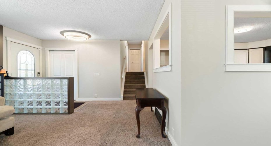 76 Pinebrook Close, Calgary, Alberta T1Y 3X5, 4 Bedroom Bedrooms, 0 ,3 BathroomBathrooms,Residential,For Sale,Pinebrook,0,A2326850