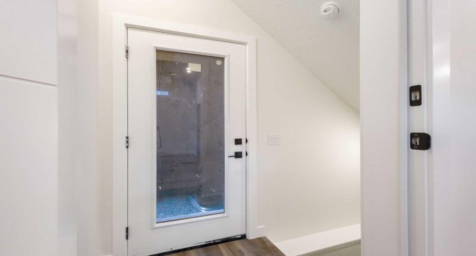 2426 25 Avenue, Calgary, Alberta T2M 2C5, 8 Bedroom Bedrooms, 0 ,5 BathroomBathrooms,Residential,For Sale,25,0,A2326855