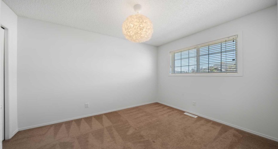 301 Strathaven Mews, Strathmore, Alberta T1P 1K3, 4 Bedroom Bedrooms, 0 ,3 BathroomBathrooms,Residential,For Sale,Strathaven,0,A2326891