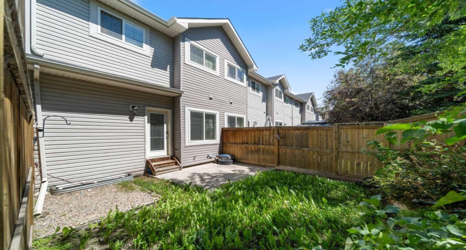 301 Strathaven Mews, Strathmore, Alberta T1P 1K3, 4 Bedroom Bedrooms, 0 ,3 BathroomBathrooms,Residential,For Sale,Strathaven,0,A2326891