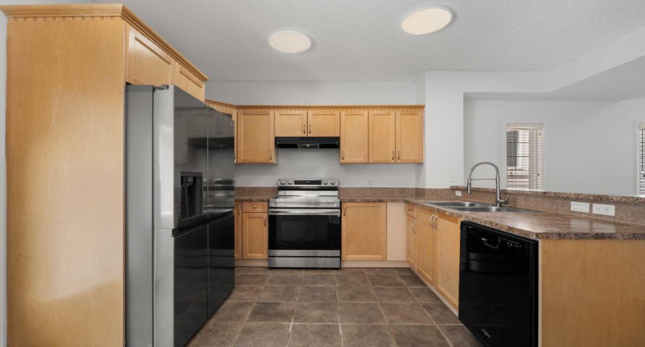 301 Strathaven Mews, Strathmore, Alberta T1P 1K3, 4 Bedroom Bedrooms, 0 ,3 BathroomBathrooms,Residential,For Sale,Strathaven,0,A2326891