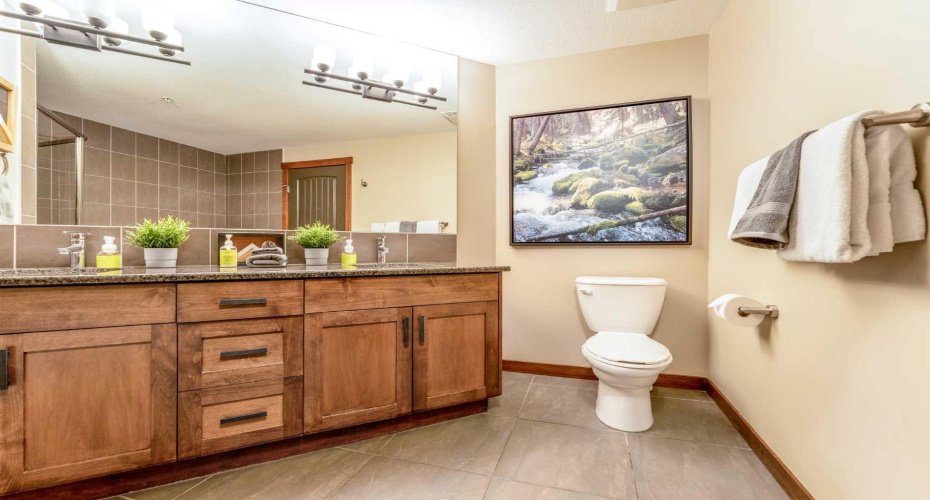 30 Lincoln Park, Canmore, Alberta T1W 3E9, 2 Bedroom Bedrooms, 0 ,2 BathroomBathrooms,Residential,For Sale,Lincoln,0,A2326894
