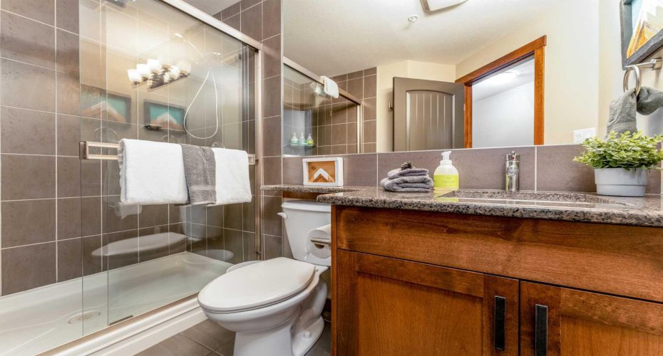 30 Lincoln Park, Canmore, Alberta T1W 3E9, 2 Bedroom Bedrooms, 0 ,2 BathroomBathrooms,Residential,For Sale,Lincoln,0,A2326894