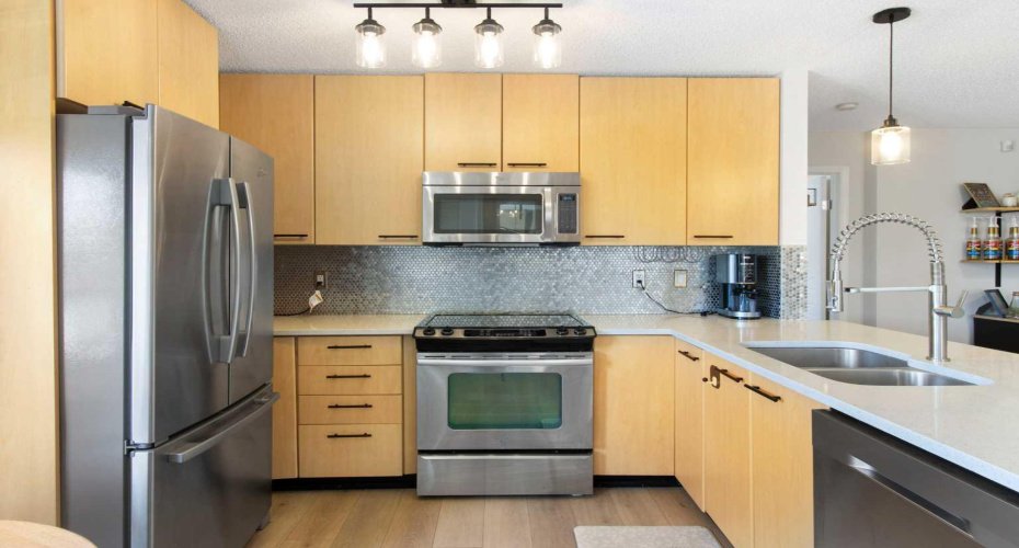 22 Richard Place, Calgary, Alberta T3E7N6, 2 Bedroom Bedrooms, 0 ,2 BathroomBathrooms,Residential,For Sale,Richard,0,A2326901