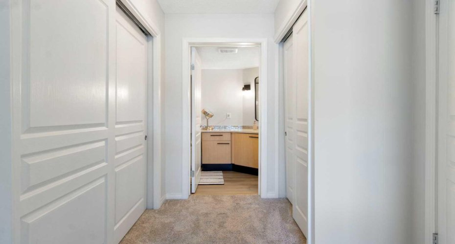 22 Richard Place, Calgary, Alberta T3E7N6, 2 Bedroom Bedrooms, 0 ,2 BathroomBathrooms,Residential,For Sale,Richard,0,A2326901