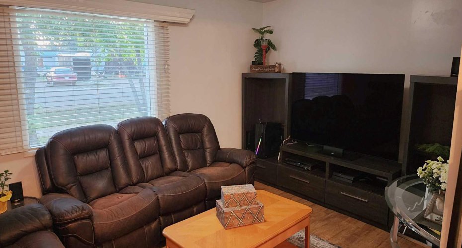5111 53 Street, Mannville, Alberta T0B 2W0, 1 Bedroom Bedrooms, 0 ,1 BathroomBathrooms,Residential,For Sale,53,0,A2326910