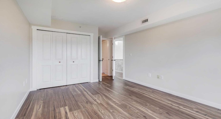 1540 17 Avenue, Calgary, Alberta T2C 0C8, 1 Bedroom Bedrooms, 0 ,2 BathroomBathrooms,Residential,For Sale,17,0,A2326912
