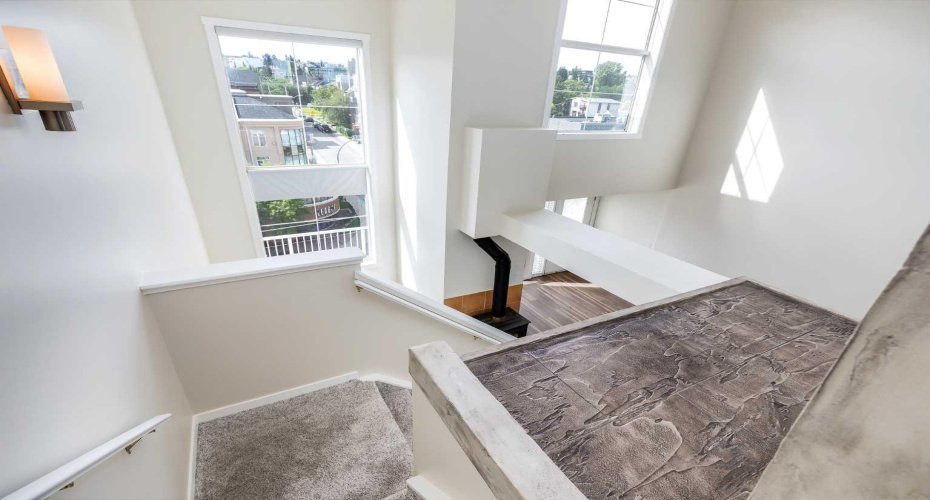1540 17 Avenue, Calgary, Alberta T2C 0C8, 1 Bedroom Bedrooms, 0 ,2 BathroomBathrooms,Residential,For Sale,17,0,A2326912
