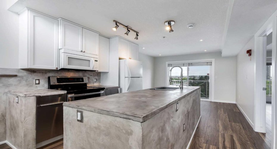 1540 17 Avenue, Calgary, Alberta T2C 0C8, 1 Bedroom Bedrooms, 0 ,2 BathroomBathrooms,Residential,For Sale,17,0,A2326912