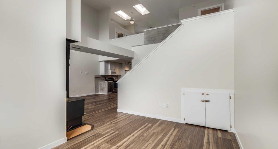 1540 17 Avenue, Calgary, Alberta T2C 0C8, 1 Bedroom Bedrooms, 0 ,2 BathroomBathrooms,Residential,For Sale,17,0,A2326912