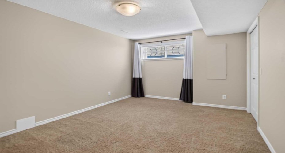25 Panamount Rise, Calgary, Alberta T3K 6B6, 4 Bedroom Bedrooms, 0 ,4 BathroomBathrooms,Residential,For Sale,Panamount,0,A2326913
