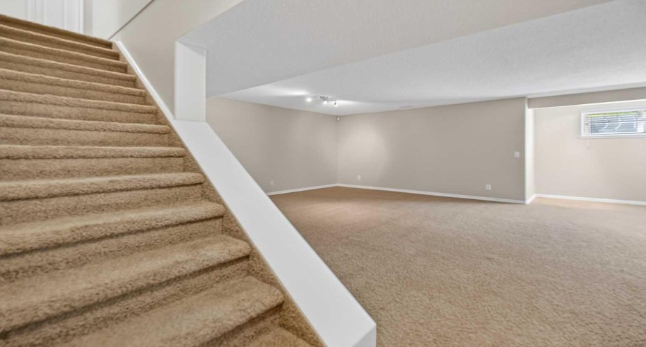 25 Panamount Rise, Calgary, Alberta T3K 6B6, 4 Bedroom Bedrooms, 0 ,4 BathroomBathrooms,Residential,For Sale,Panamount,0,A2326913