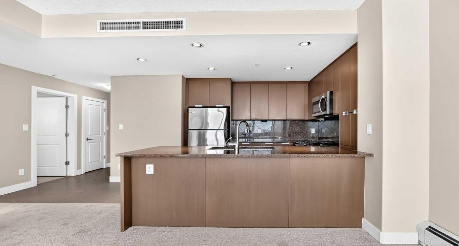 99 Spruce Place, Calgary, Alberta T3C3X7, 2 Bedroom Bedrooms, 0 ,2 BathroomBathrooms,Residential,For Sale,Spruce,0,A2326928