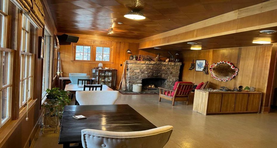 50409A Highway 16, Rural Yellowhead County, Alberta T7V 1X4, 8 Bedroom Bedrooms, 0 ,12 BathroomBathrooms,Residential,For Sale,Highway 16,0,A2326946