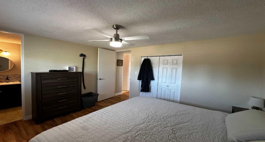 129 Greenview Close, Lethbridge, Alberta T1H4K8, 3 Bedroom Bedrooms, 0 ,3 BathroomBathrooms,Residential,For Sale,Greenview,0,A2326952