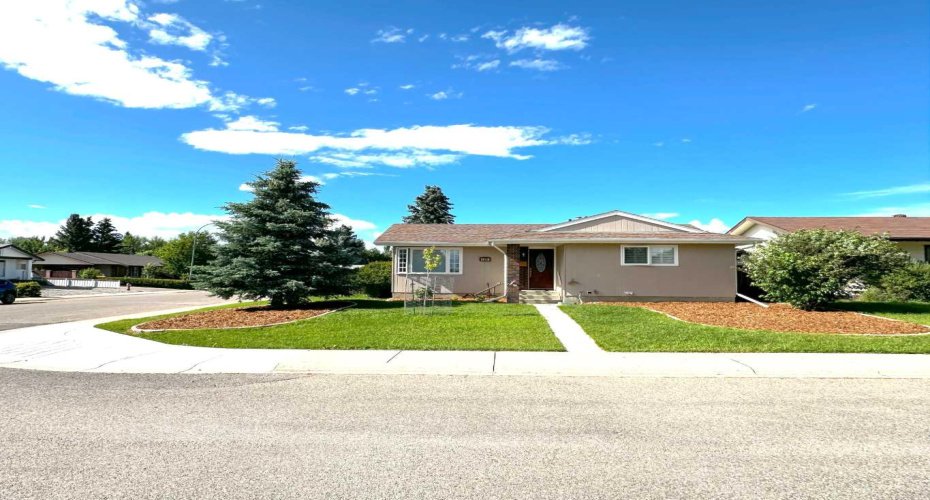 129 Greenview Close, Lethbridge, Alberta T1H4K8, 3 Bedroom Bedrooms, 0 ,3 BathroomBathrooms,Residential,For Sale,Greenview,0,A2326952