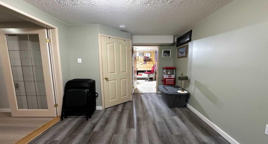 129 Greenview Close, Lethbridge, Alberta T1H4K8, 3 Bedroom Bedrooms, 0 ,3 BathroomBathrooms,Residential,For Sale,Greenview,0,A2326952