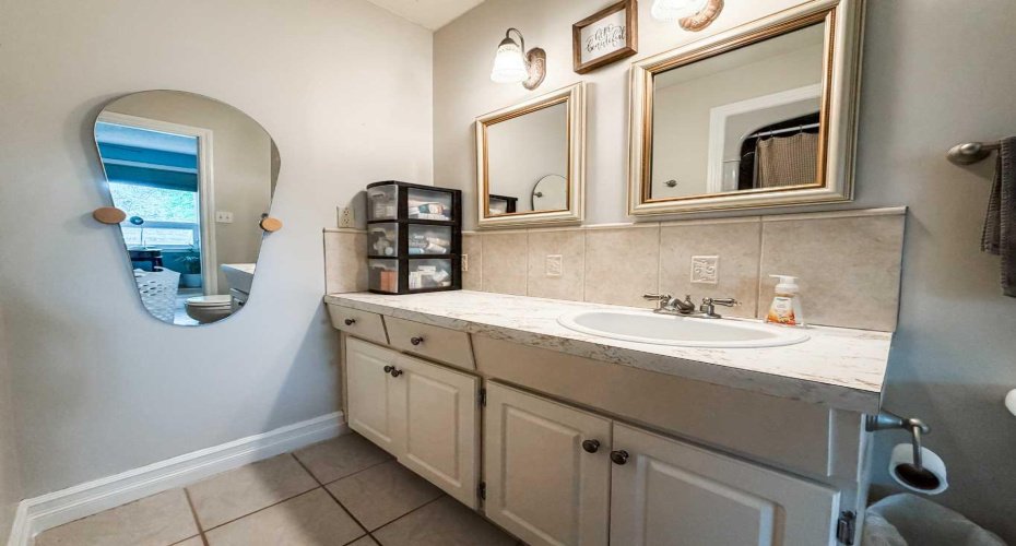 6108 41 Avenue, Stettler, Alberta T4K 1H2, 4 Bedroom Bedrooms, 0 ,3 BathroomBathrooms,Residential,For Sale,41,0,A2326960