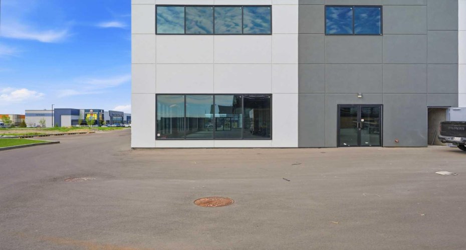 4117 109 Avenue, Calgary, Alberta T3N 2X5, 0 , 0 ,0,Commercial,For Lease,109,0,A2326975