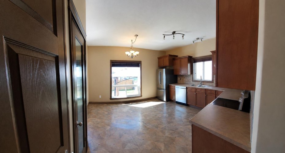 11311 Pinnacle Drive, Grande Prairie, Alberta T8W0E4, 3 Bedroom Bedrooms, 0 ,4 BathroomBathrooms,Rental,Pinnacle,0,A2327002