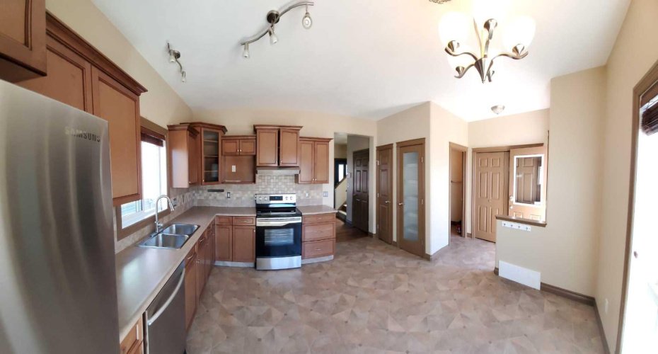 11311 Pinnacle Drive, Grande Prairie, Alberta T8W0E4, 3 Bedroom Bedrooms, 0 ,4 BathroomBathrooms,Rental,Pinnacle,0,A2327002