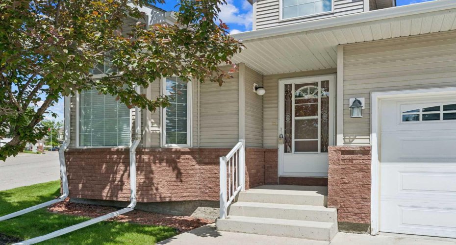 63 Scotia Landing, Calgary, Alberta T3L 2K2, 3 Bedroom Bedrooms, 0 ,3 BathroomBathrooms,Residential,For Sale,Scotia,0,A2327054
