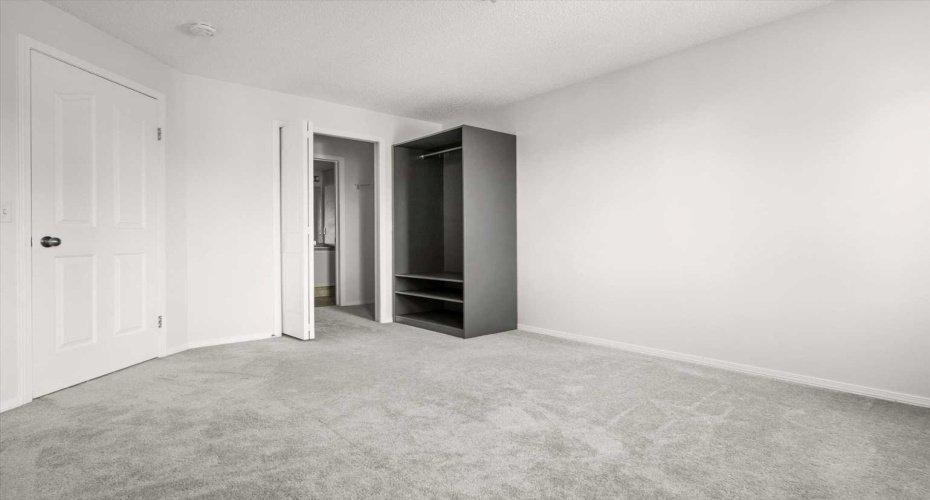 5500 Somervale Court, Calgary, Alberta T2Y4M1, 2 Bedroom Bedrooms, 0 ,2 BathroomBathrooms,Residential,For Sale,Somervale,0,A2327063