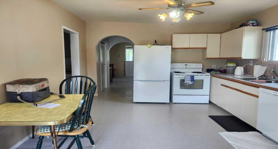 660 6 Avenue, Drumheller, Alberta T0J0Y5, 2 Bedroom Bedrooms, 0 ,1 BathroomBathrooms,Residential,For Sale,6,0,A2327078